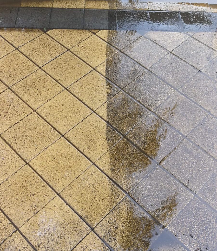 Pressure Cleaning pavers before and after cleaning